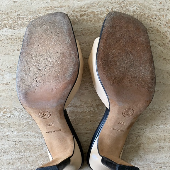 Vintage Chanel Camellia Buckle Sandal Heels - Picture 10 of 10